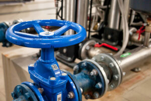 Unlocking the Flow: Navigating the Differences Between Butterfly Valves and Ball Valves